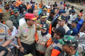 Menko PMK, Kepala BNPB RI, Dirjen Linjamsos dan Wagub Banten Kunjungi Posko Bencana Lebak